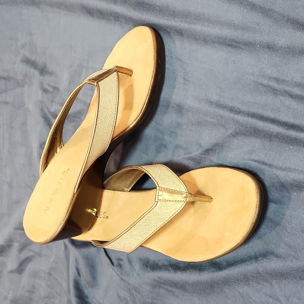 !!!FINAL SALE!!!  Women's Aerosoles sandals size 10M
